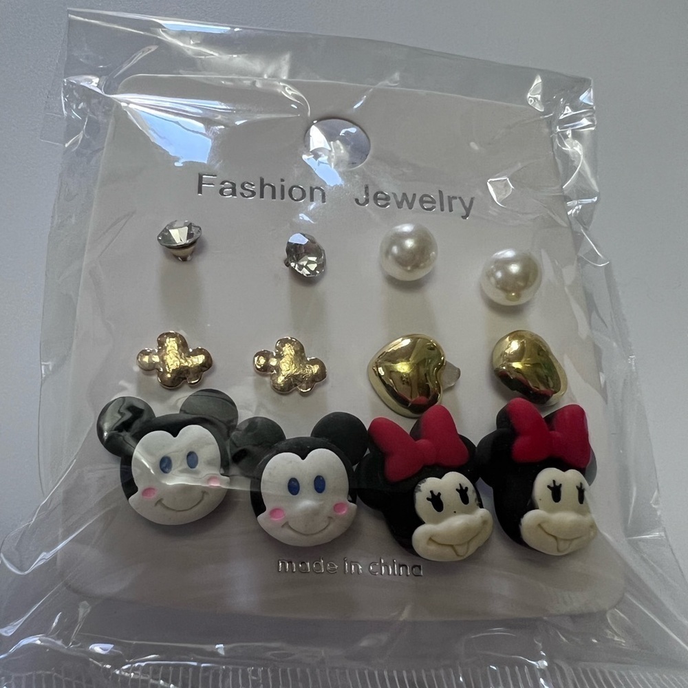 Minnie Mouse & Mickey earrings set